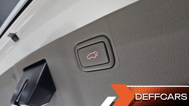 Kia CARNIVAL 9-Seater Noblesse купить на сайте DeffCars