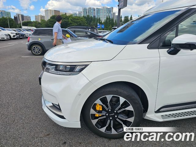 Kia CARNIVAL Gasoline 7-Seater Hi-Limousine Signature купить на сайте DeffCars