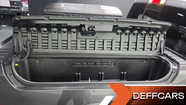 Dodge RAM PICK UP 5.7 купить на сайте DeffCars