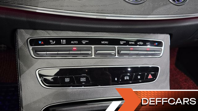 Mercedes E-CLASS E450 4MATIC Cabriolet купить на сайте DeffCars