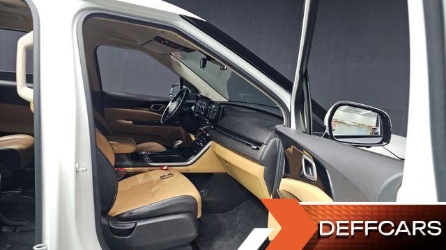 Kia CARNIVAL 9-Seater Prestige купить на сайте DeffCars