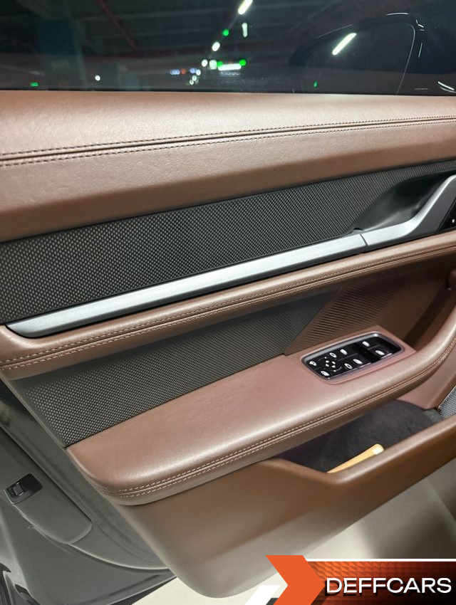 Porsche TAYCAN Turbo S купить на сайте DeffCars