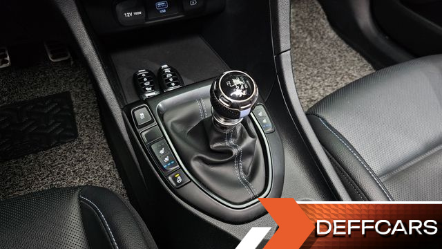 Hyundai VELOSTER 2.0 N купить на сайте DeffCars
