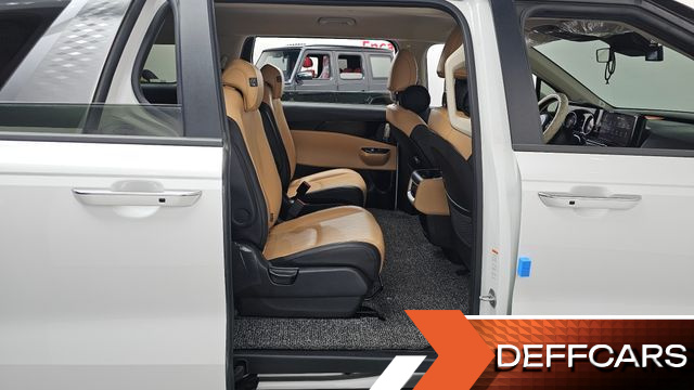 Kia CARNIVAL 9-Seater Prestige купить на сайте DeffCars