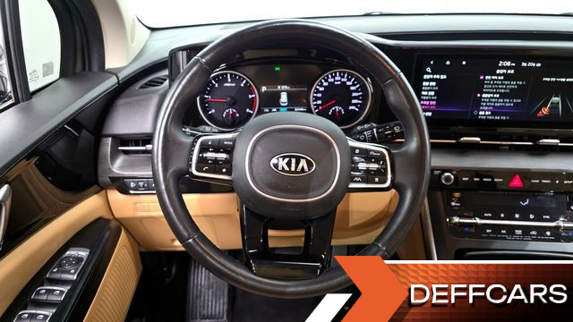 Kia CARNIVAL 9-Seater Prestige купить на сайте DeffCars