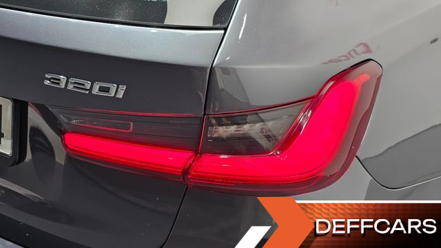BMW 3-SERIES 320i Touring Luxury купить на сайте DeffCars