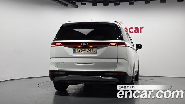 Kia CARNIVAL Diesel 9-Seater Signature купить на сайте DeffCars