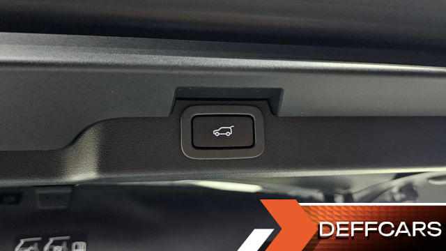 Land Rover DISCOVERY 3.0 TD6 HSE купить на сайте DeffCars