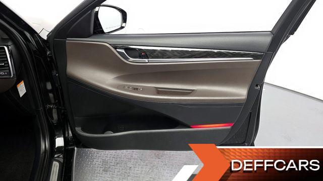 Hyundai GRANDEUR Premium купить на сайте DeffCars