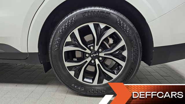 Kia CARNIVAL 9-Seater Prestige купить на сайте DeffCars