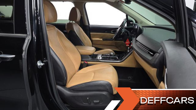 Kia CARNIVAL 9-Seater Signature купить на сайте DeffCars