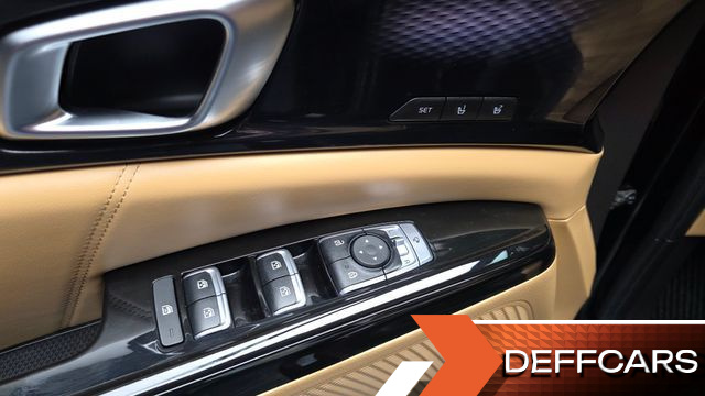 Kia CARNIVAL 9-Seater Signature купить на сайте DeffCars