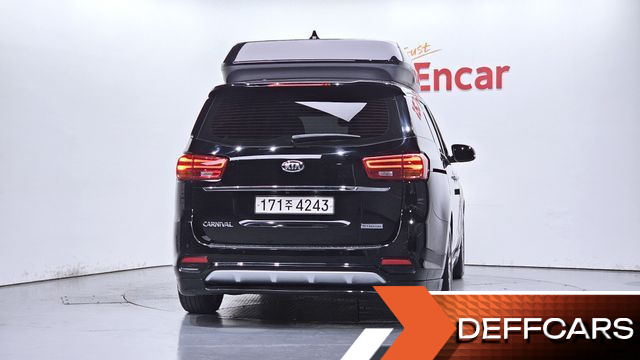Kia CARNIVAL Gasoline 9-Seater Hi-Limousine Noblesse Special купить на сайте DeffCars