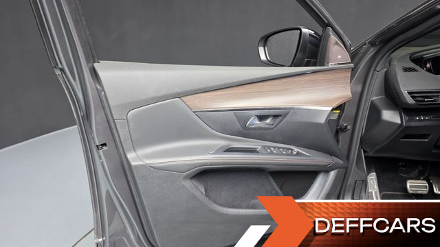 Peugeot 5008 1.2 Pure Tech GT купить на сайте DeffCars