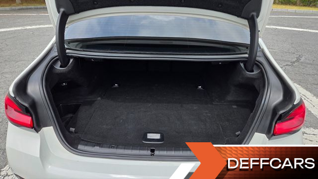 BMW 5-SERIES 530e M Sport купить на сайте DeffCars