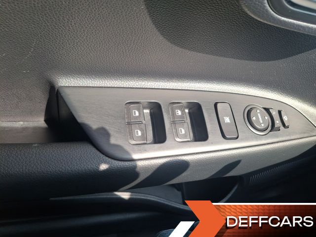 Kia STONIC 1.4 Deluxe купить на сайте DeffCars