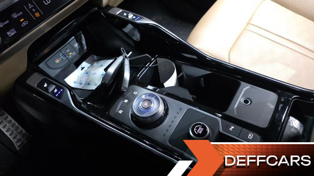 Kia SORENTO HEV 1.6 2WD Signature купить на сайте DeffCars
