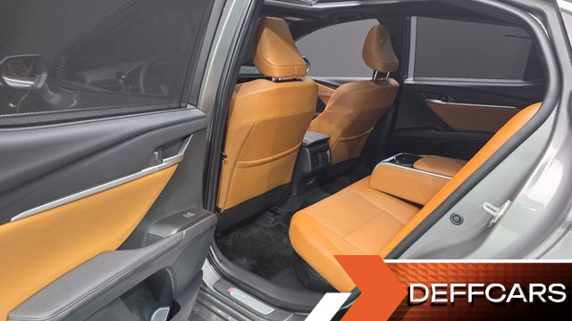 Toyota CAMRY 2.5 XLE Premium Hybrid купить на сайте DeffCars
