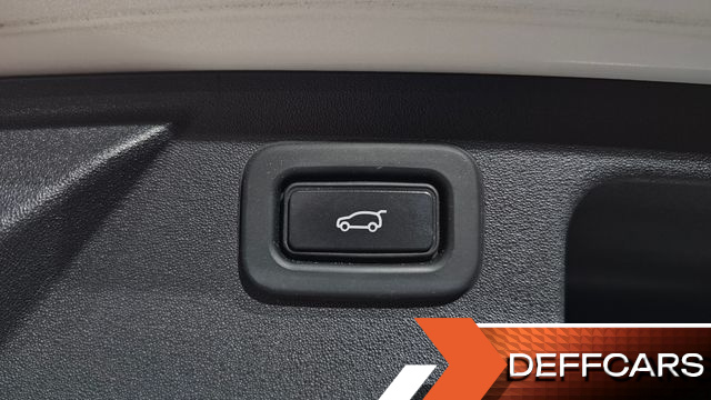 Land Rover DISCOVERY SPORT D150 S купить на сайте DeffCars