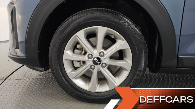 Kia STONIC 1.4 Deluxe купить на сайте DeffCars