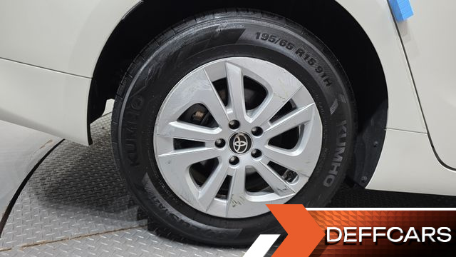 Toyota PRIUS 1.8 E купить на сайте DeffCars