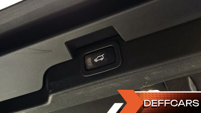 Land Rover DISCOVERY 3.0 SD6 SE купить на сайте DeffCars