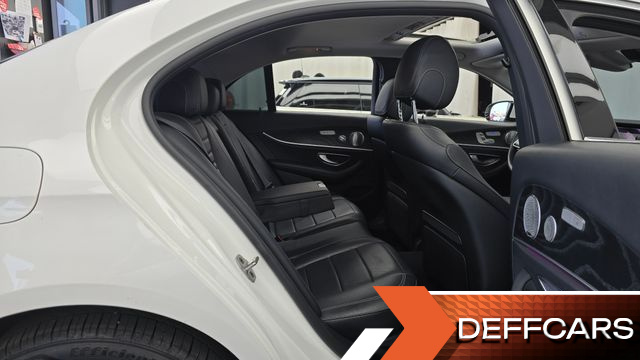 Mercedes E-CLASS E300 4MATIC Avnatgarde купить на сайте DeffCars