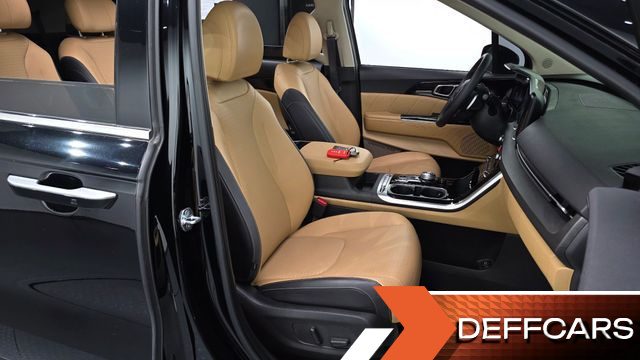 Kia CARNIVAL Gasoline 7-Seater Signature купить на сайте DeffCars