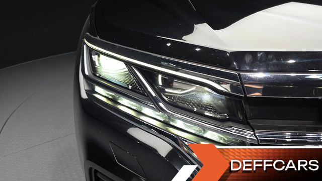 Volkswagen TOUAREG 3.0 TDI Premium купить на сайте DeffCars