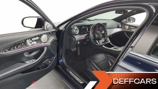 Mercedes E-CLASS E350 4MATIC AMG Line купить на сайте DeffCars