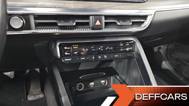Kia K5 2.0 LPI Signature купить на сайте DeffCars