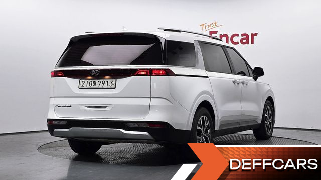 Kia CARNIVAL 9-Seater Prestige купить на сайте DeffCars