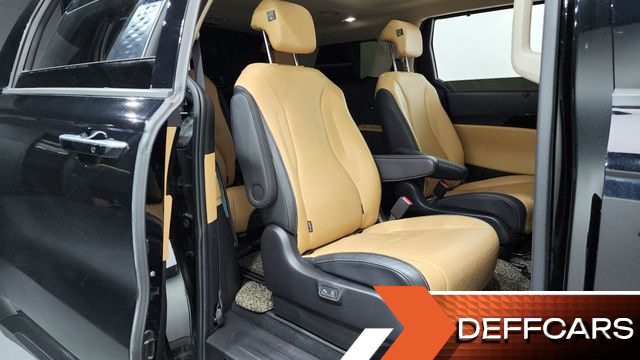 Kia CARNIVAL 9-Seater Signature купить на сайте DeffCars