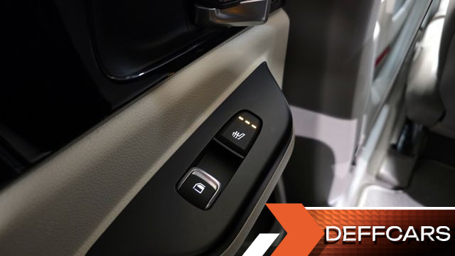 Kia CARNIVAL 9-Seater Prestige купить на сайте DeffCars