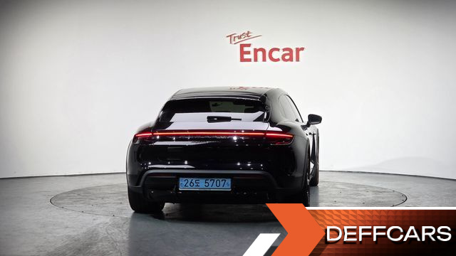Porsche TAYCAN Turbo Cross Turismo купить на сайте DeffCars
