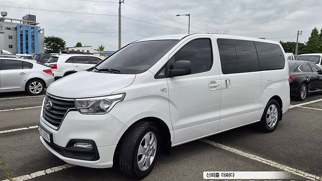 Hyundai STAREX 4WD Urban 9-Seater Premium купить на сайте DeffCars