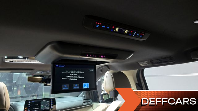 Toyota SIENNA 2.5 Hybrid 2WD купить на сайте DeffCars