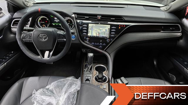 Toyota CAMRY 2.5 XLE Hybrid купить на сайте DeffCars