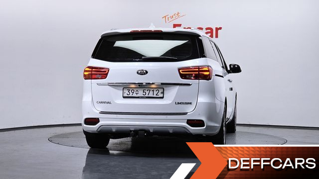 Kia CARNIVAL Gasoline 7-Seater Limousine President купить на сайте DeffCars