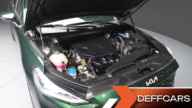 Kia K8 2.5 Gasoline 2WD Signature купить на сайте DeffCars