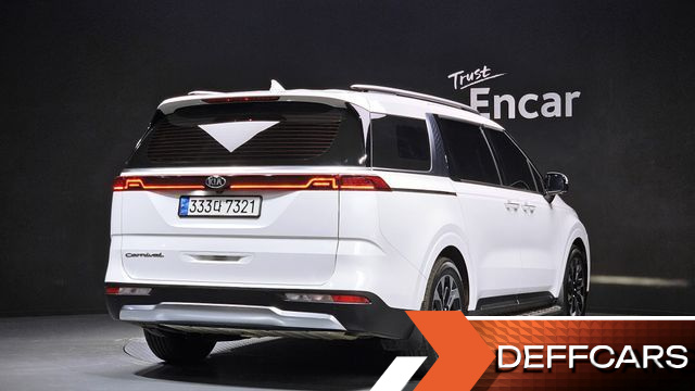 Kia CARNIVAL 9-Seater Signature купить на сайте DeffCars