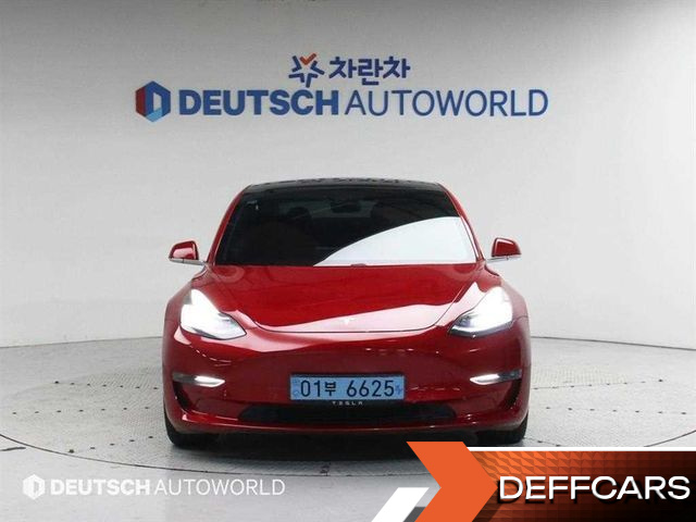 Tesla MODEL 3 Long Range AWD купить на сайте DeffCars