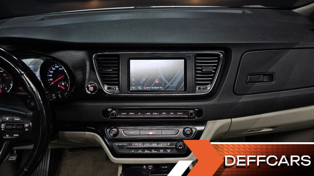 Kia CARNIVAL 9-Seater Luxury купить на сайте DeffCars