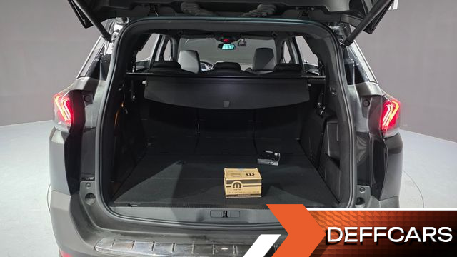 Peugeot 5008 1.2 Pure Tech Allure купить на сайте DeffCars