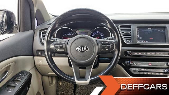 Kia CARNIVAL 9-Seater Prstige купить на сайте DeffCars