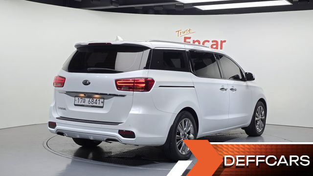 Kia CARNIVAL 9-Seater Prstige купить на сайте DeffCars