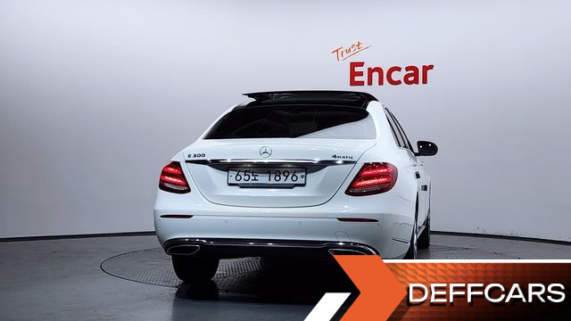 Mercedes E-CLASS E300 4MATIC Exclusive купить на сайте DeffCars