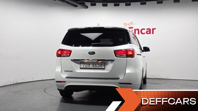 Kia CARNIVAL 11-seater Deluxe купить на сайте DeffCars