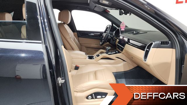 Porsche CAYENNE 3.0 купить на сайте DeffCars