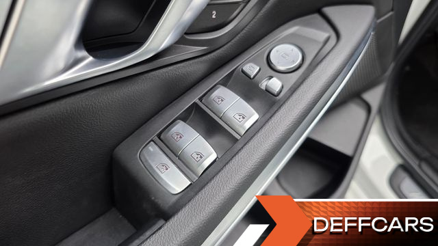 BMW 3-SERIES 320i M Sport купить на сайте DeffCars